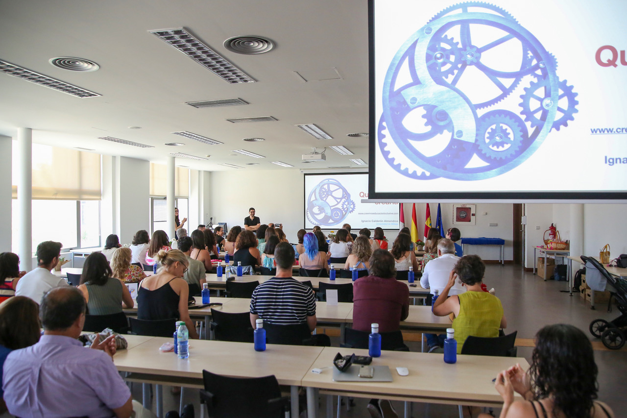 Clausura del Curso de Especialista en Comunicación Aumentativa y Alternativa de la UCLM. Imagen cedida por la entidad.