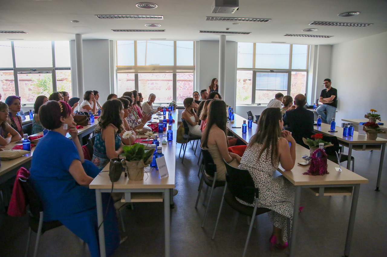 Clausura del Curso de Especialista en Comunicación Aumentativa y Alternativa de la UCLM. Imagen cedida por la entidad.