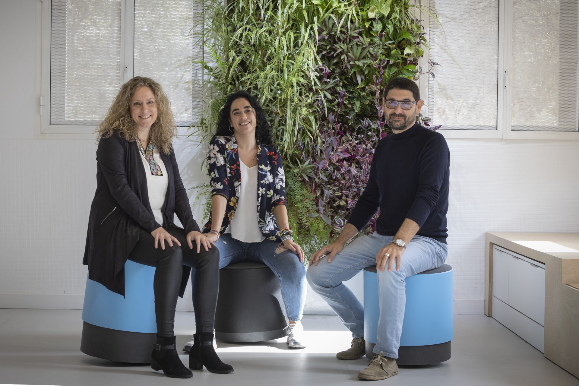 Teresa Rascón, Luz Mojtar e Ignacio Calderón. Foto: Álvaro Cabrera (EFE)